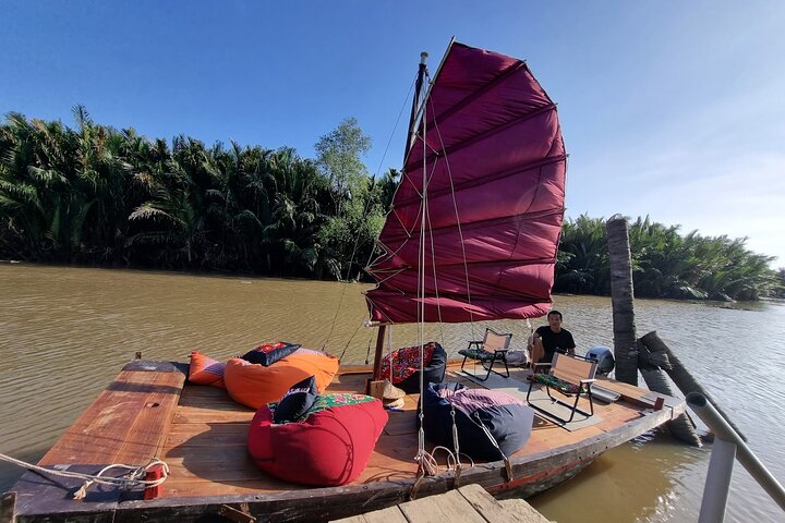 Ben Tre: Scooter, Culture, Sailboat and Mekong Food (Half Day)