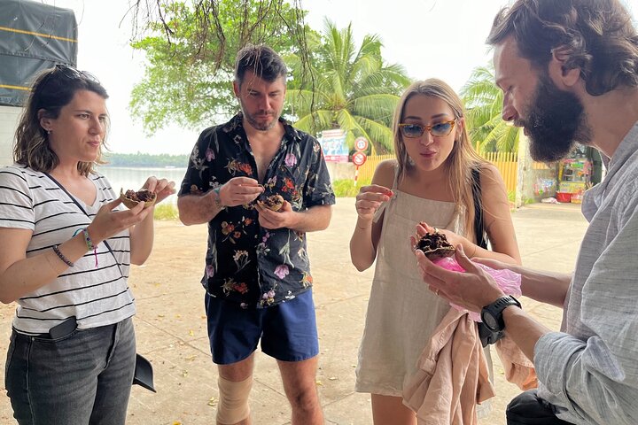 Ben Tre: Scooter, Culture, Sailboat and Mekong Food (Half Day)