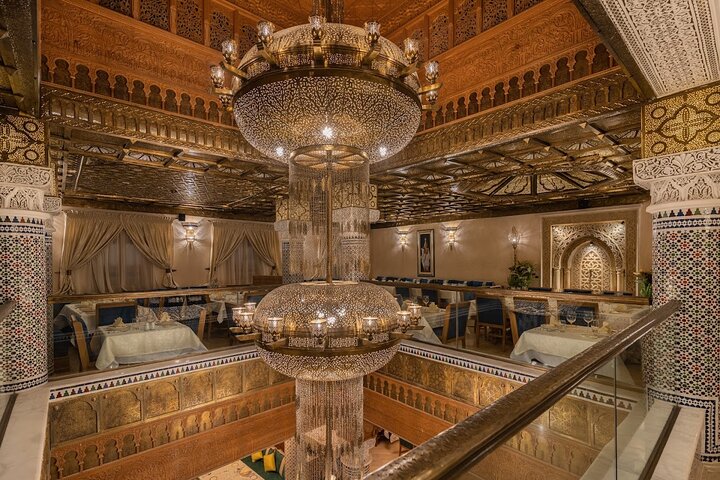 Casablanca City Night Tour and Traditional Moroccan Dinner
