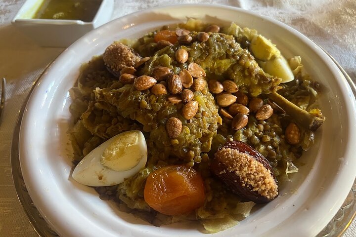 Casablanca City Night Tour and Traditional Moroccan Dinner