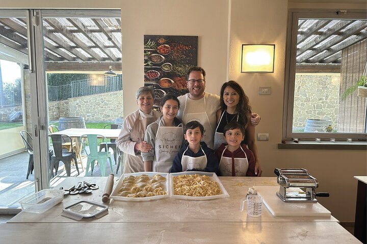 Chianti - Fresh Pasta and Ice Cream Course with Lunch or Dinner