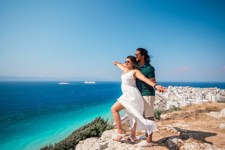 Private Vacation Photoshoot with Photographer in Skiathos