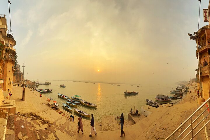 Explore Varanasi’s heritage