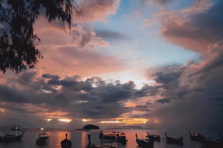 17:00pm Beachfront Seaview yoga class at Keirita’s Yoga Shala