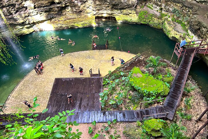 Chichen Itza, Cenote & Valladolid Tour with Tequila and Lunch