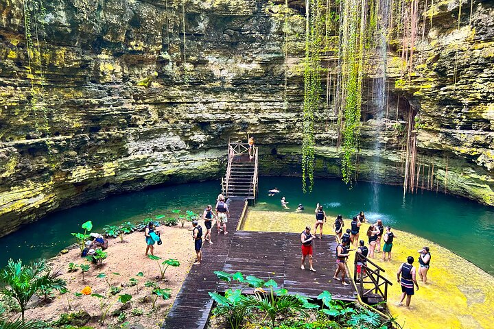 Chichen Itza, Cenote & Valladolid Tour with Tequila and Lunch