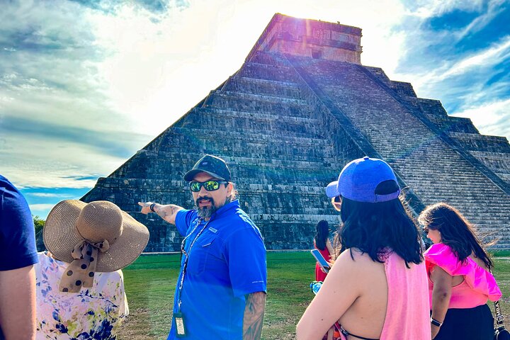 Chichen Itza, Cenote & Valladolid Tour with Tequila and Lunch