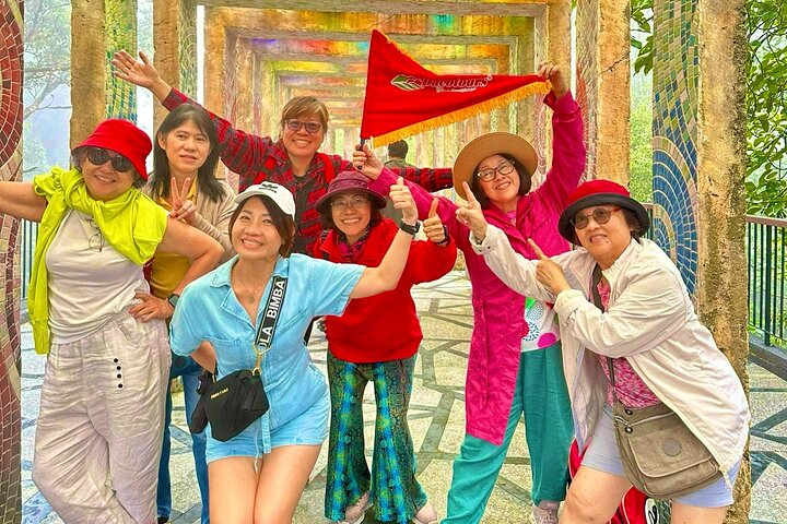 Full Day Golden Bridge and Ba Na Hills Small Group Tour