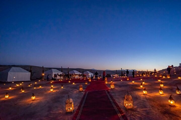 Agafay Desert: Dinner Show with Quad Bike and Sunset Camel Ride
