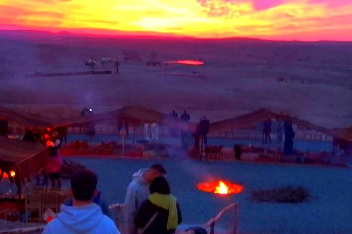 Agafay Desert: Dinner Show with Quad Bike and Sunset Camel Ride