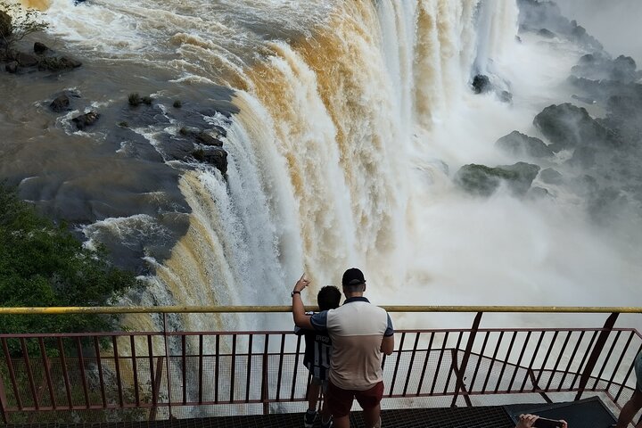 Best Private Tour Iguassu Falls Brazil, Argentina in 1 day