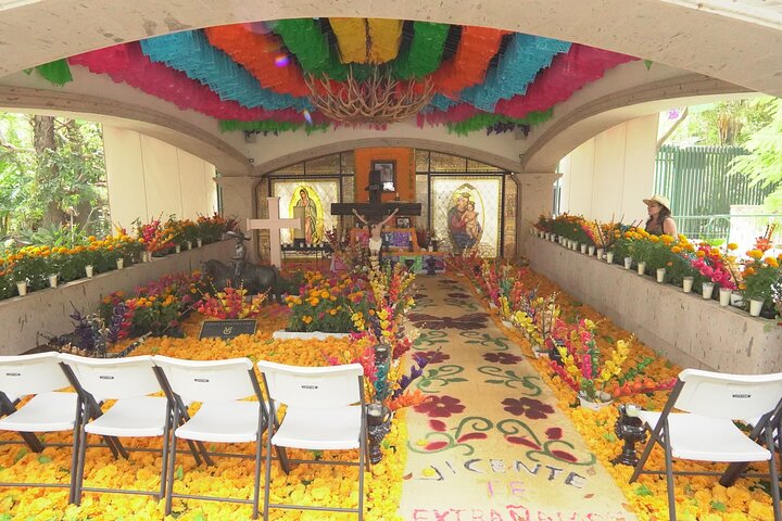 Tour to Lake Chapala, MAGIC TOWN of Ajijic from Guadalajara