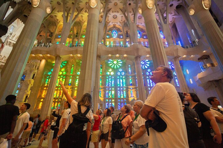Sagrada Familia Guided Tour with Skip the Line Ticket