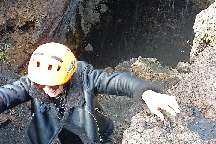 Etna Jeep OffRoad Tour: Lava Flows,Etna Wines,Lunch at 6,561 ft