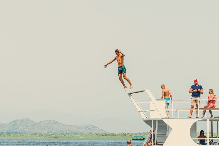 Skadar Lake & Crnojevića River: Swimming, Snacks & Wine