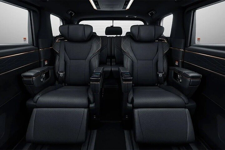 Arrival by Private Minivan from Kansai Airport KIX to Osaka City