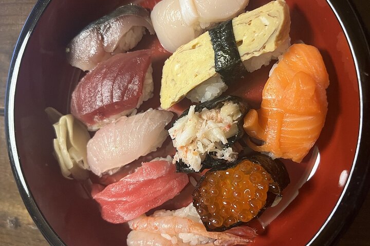 Taught by a professional! Making sushi with Hakodate's Fresh Fish