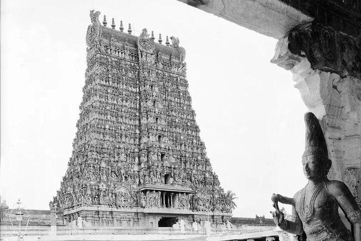Madurai Walks : City Highlights Temple and Market Tour