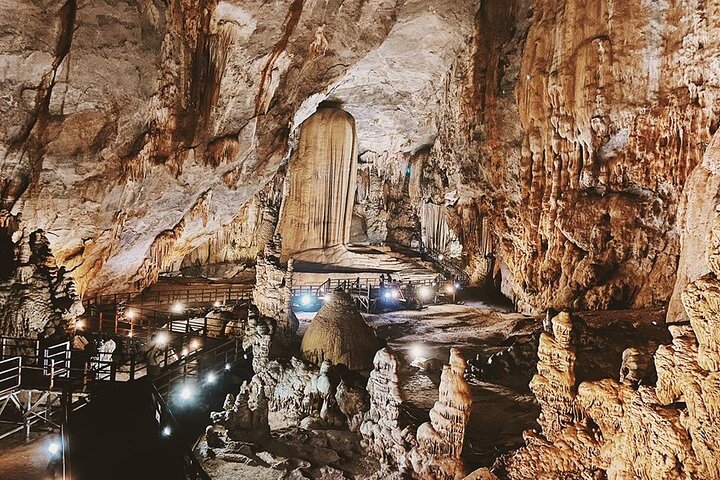 Phong Nha National Park: Paradise cave & Phong Nha cave boat trip