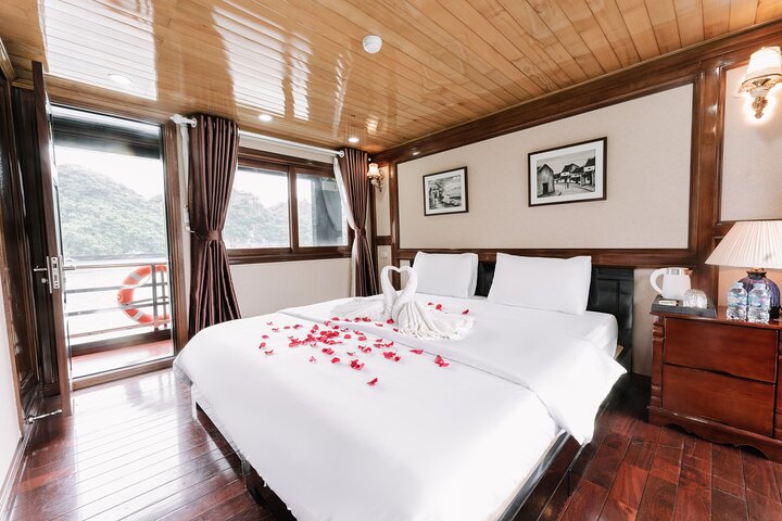 3 Days 2 Nights on Daiichi Boutique Cruise Discover Lan Ha Bay