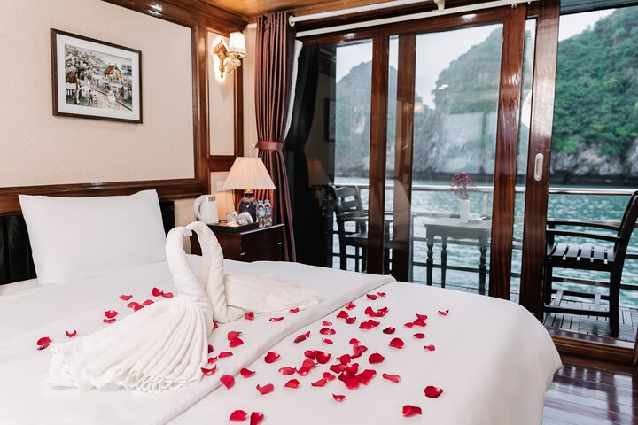 3 Days 2 Nights on Daiichi Boutique Cruise Discover Lan Ha Bay