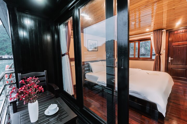 2 Days 1 Night on Lan Ha Bay at Daiichi Boutique Cruise