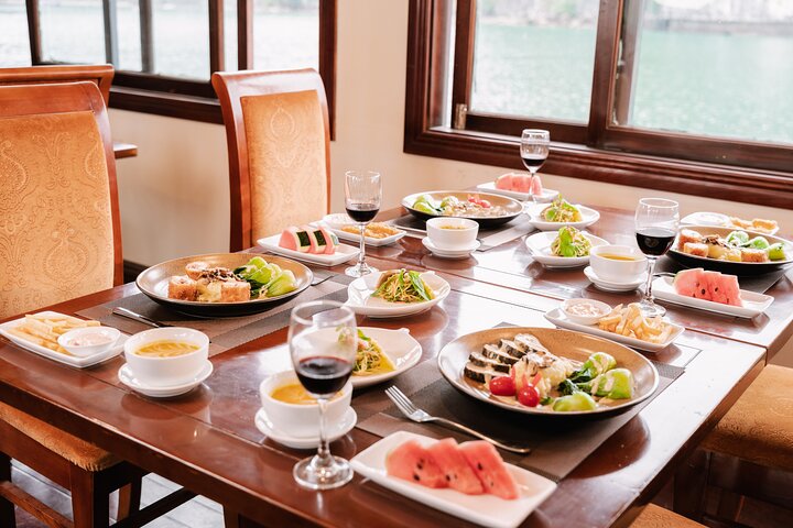 3 Days 2 Nights on Daiichi Boutique Cruise Discover Lan Ha Bay
