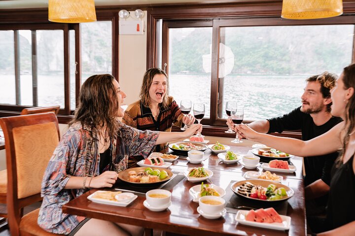 3 Days 2 Nights on Daiichi Boutique Cruise Discover Lan Ha Bay