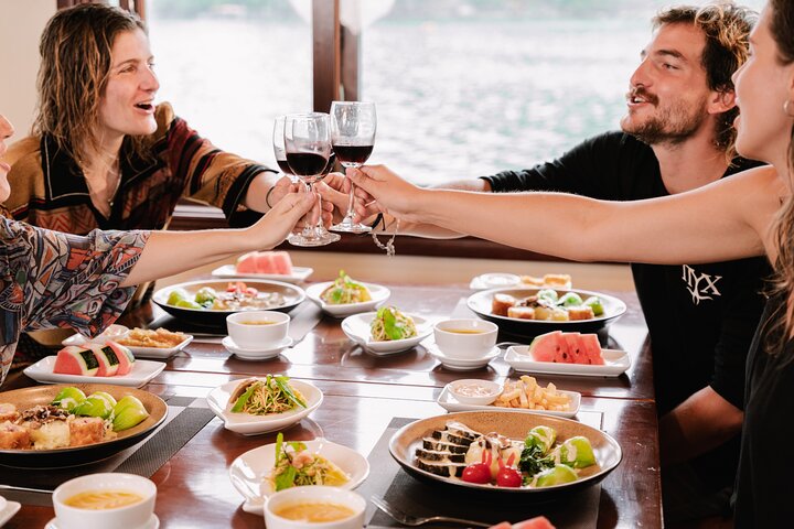 3 Days 2 Nights on Daiichi Boutique Cruise Discover Lan Ha Bay
