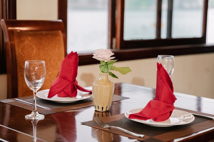 3 Days 2 Nights on Daiichi Boutique Cruise Discover Lan Ha Bay