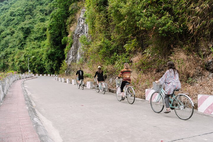 2 Days 1 Night on Lan Ha Bay at Daiichi Boutique Cruise