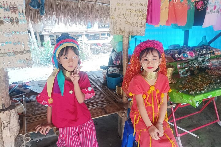 Full Day Group Tour in Chiang Rai