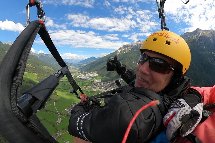 Paragliding Tandem with World Champion, Stubaital