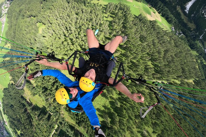 Paragliding Tandem with World Champion, Stubaital