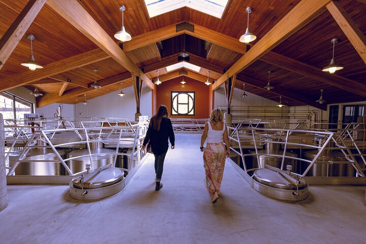 3-Winery Paso Robles Tour with Picnic Lunch & Tasting Fees
