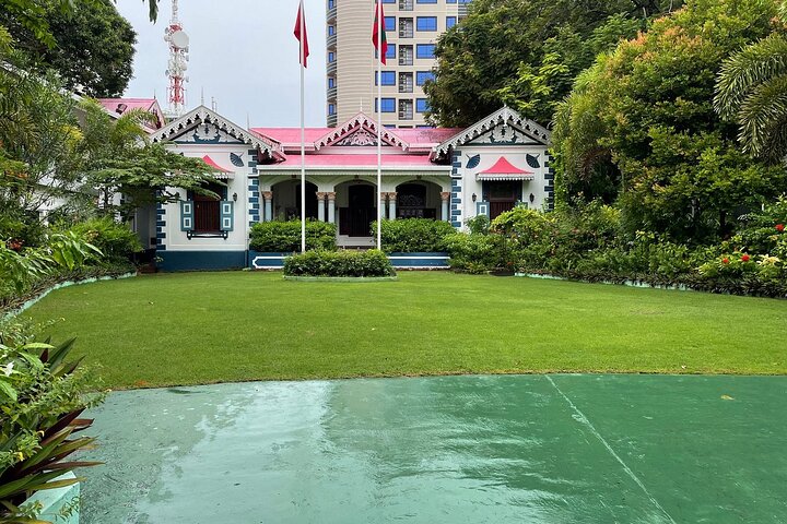 3 Hour Male' City Tour with Local Guide