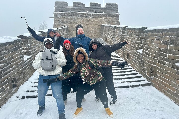 Small Group Tour: Mutianyu Great Wall, Summer Palace & Bird Nest