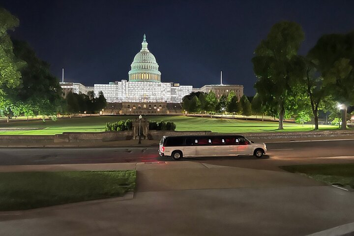 Stretch Limo Private Day & Night Custom Tours of Washington DC
