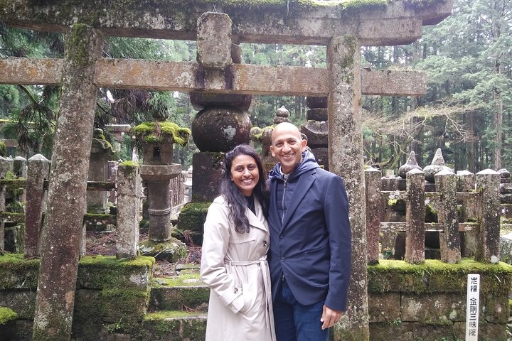 Mt. Koya Sacred Sites Half-Day Tour with Licensed Guide