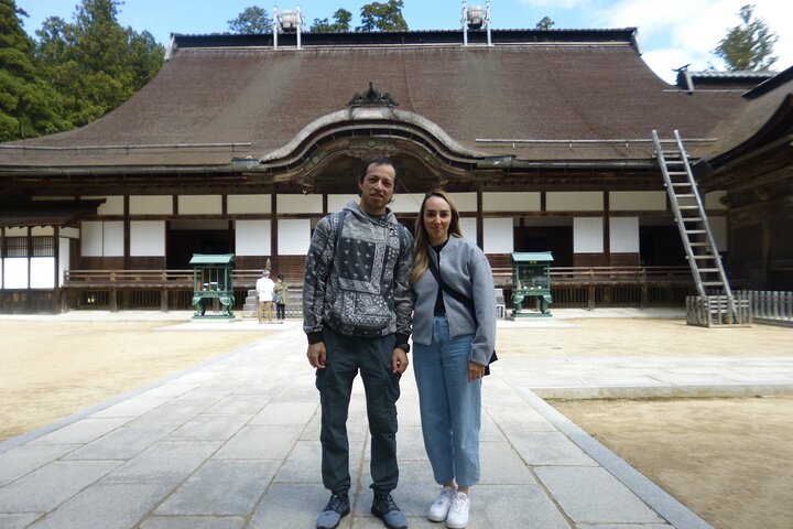Mt. Koya Sacred Sites in 1 Day Tour with Licensed Guide
