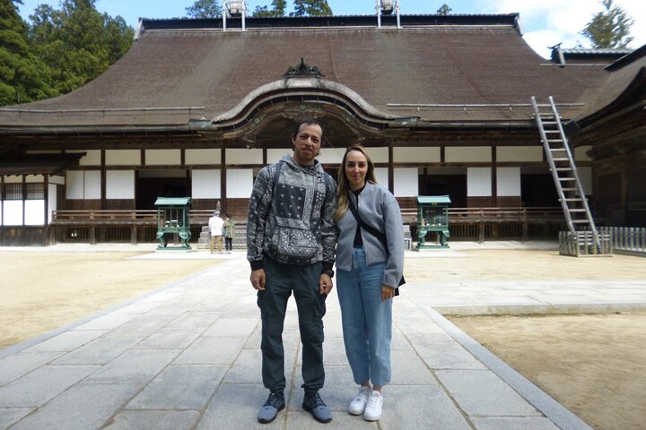 Mt. Koya Sacred Sites Half-Day Tour with Licensed Guide