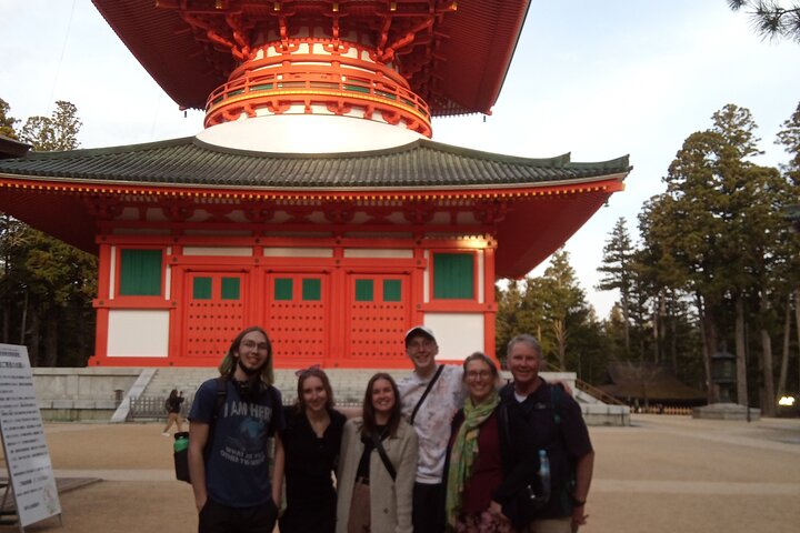 Mt. Koya Sacred Sites Half-Day Tour with Licensed Guide