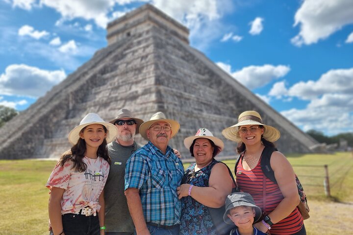 Chichen Itza, Cenote & Valladolid Tour with Tequila and Lunch