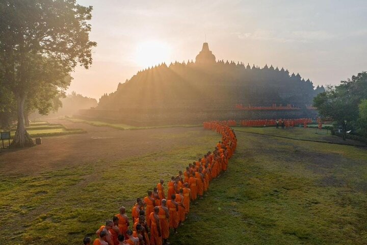 Borobudur Climb To The Top, Prambanan Temple And Ramayana Ballet