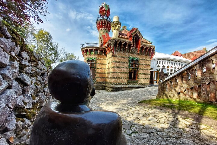 Santillana, Altamira, Comillas & San Vicente de la B. Guided Tour