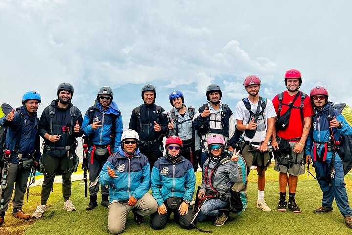 Paragliding flight in Medellin