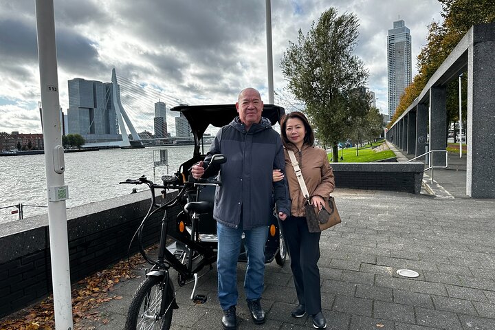 Private Pedicab/Rickshaw Tour of Rotterdam With a Local Guide