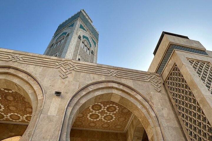 Casablanca City Tour: Hassan II Mosque, Arab League Park & Sights