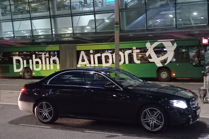 Sheen Falls Lodge Kenmare to Dublin Airport Premium Car Service