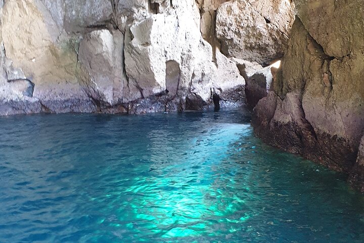 Private Tour of Ischia on Gozzo Fratelli Aprea 750 Open Cruise